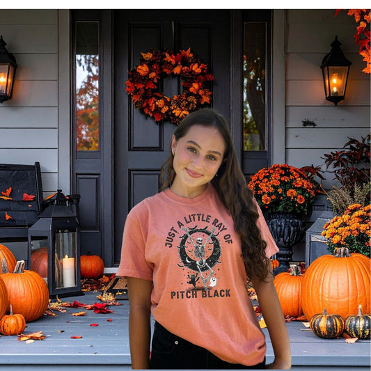 LITTLE RAY OF PITCH BLACK TEE